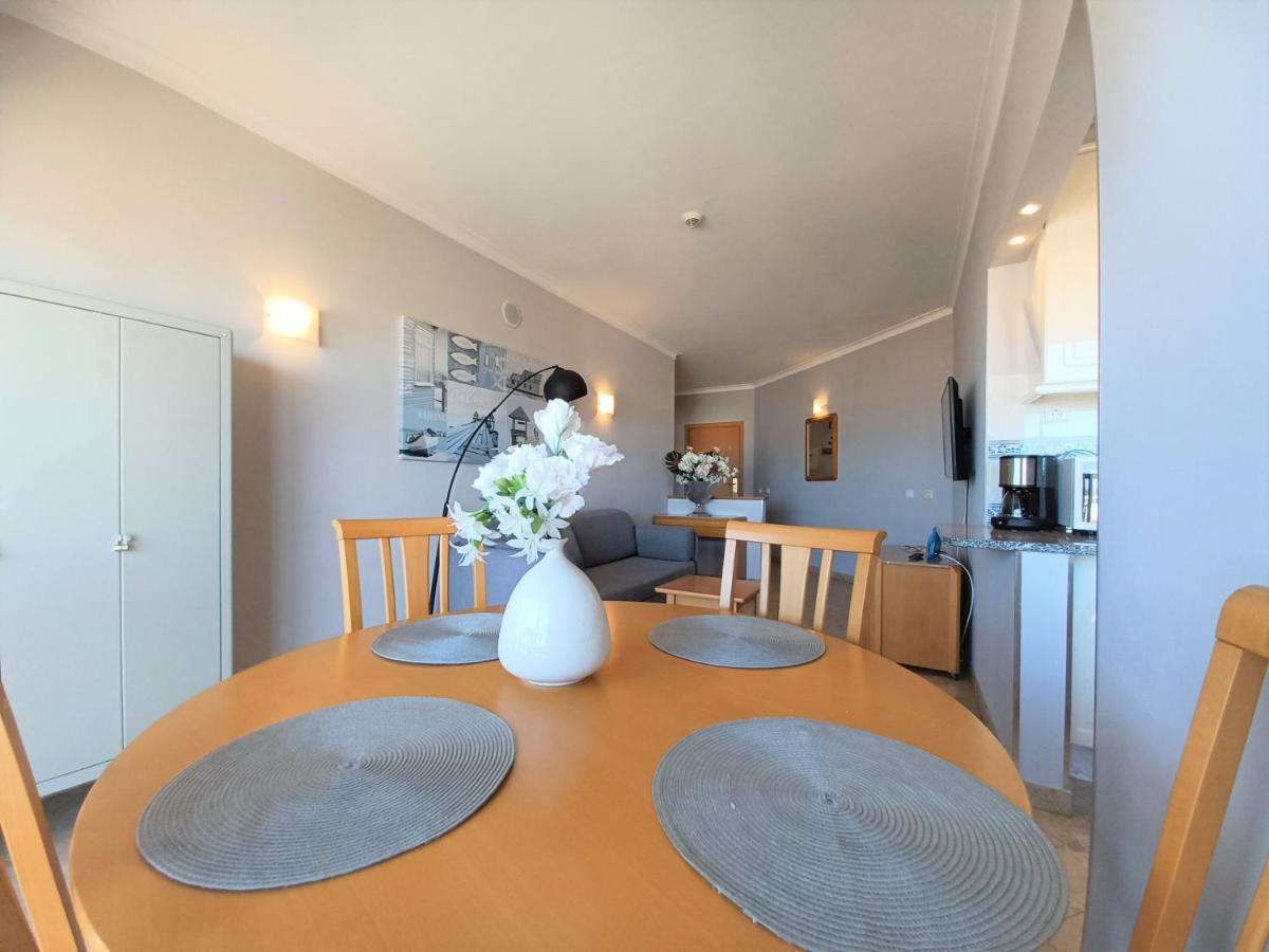 Oasis Beach Apartment Portimão Exteriör bild