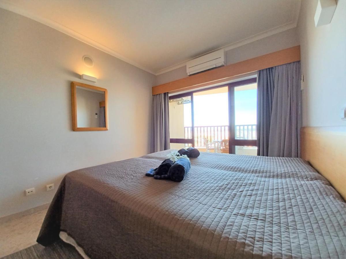 Oasis Beach Apartment Portimão Exteriör bild